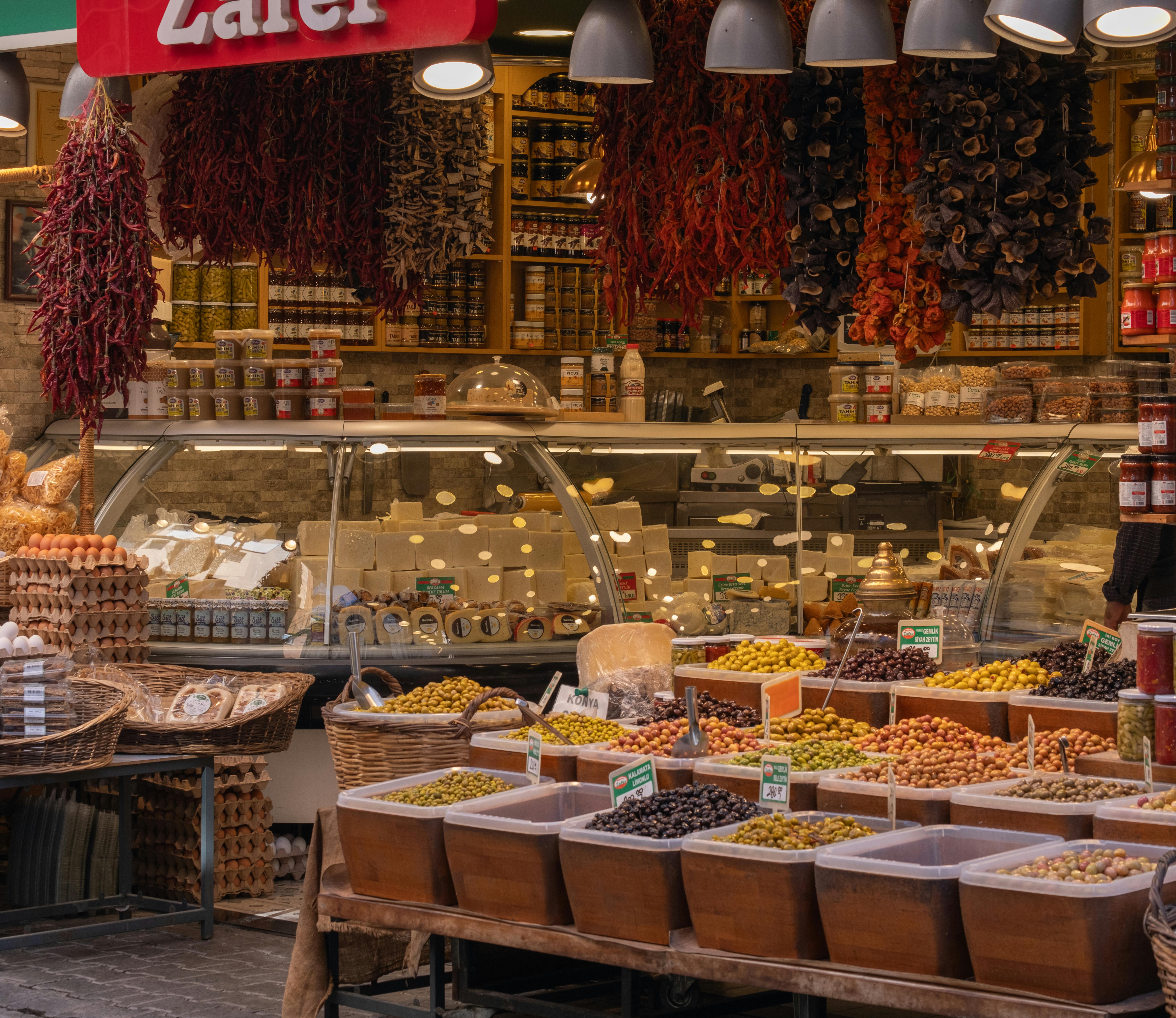 Specialty gift baskets and gourmet collections